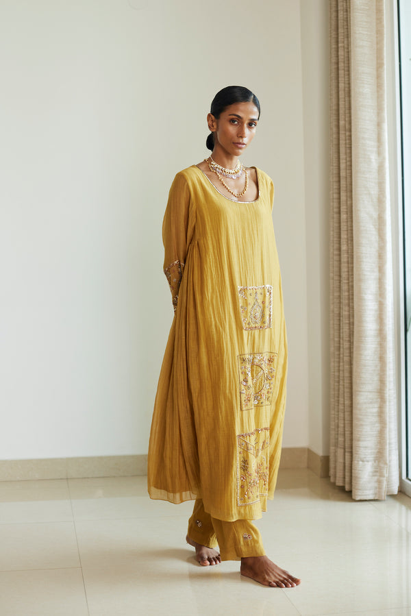 Yellow Akaari Kurta Set