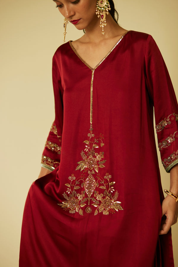 Red Arya Kurta Set