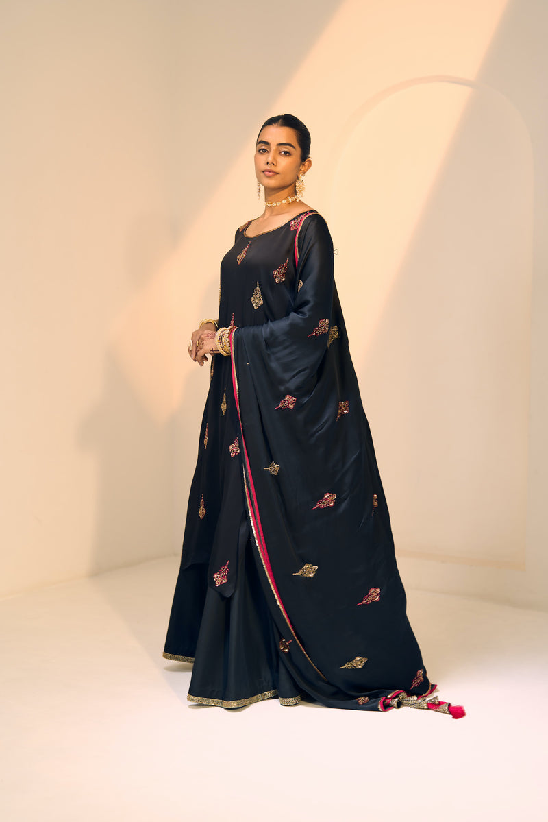 Black Chavi Dupatta